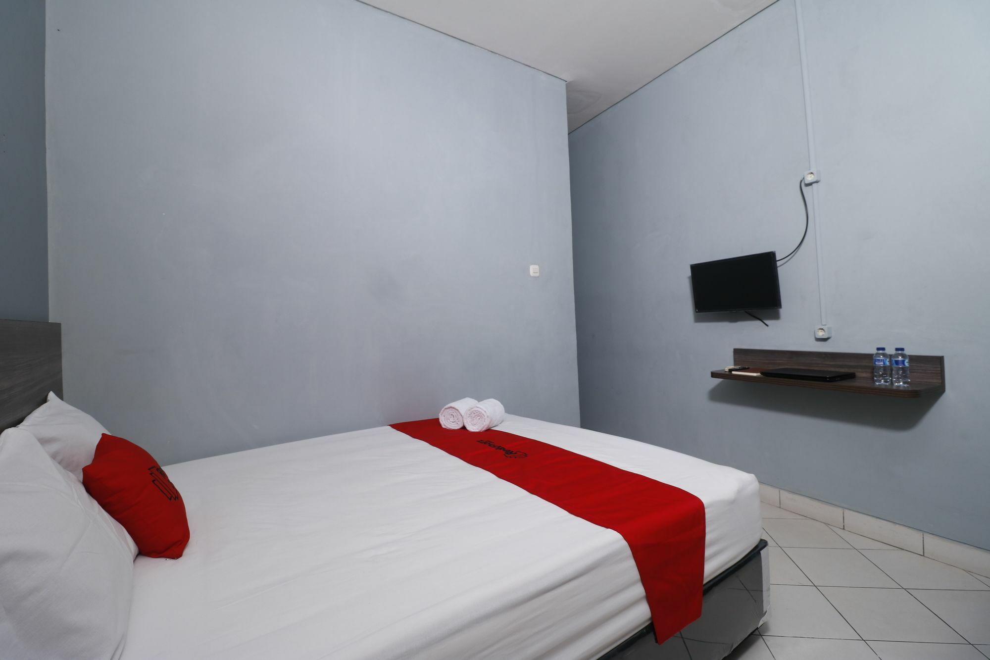 Reddoorz Plus Near Rs Harapan Kita Джакарта Екстер'єр фото
