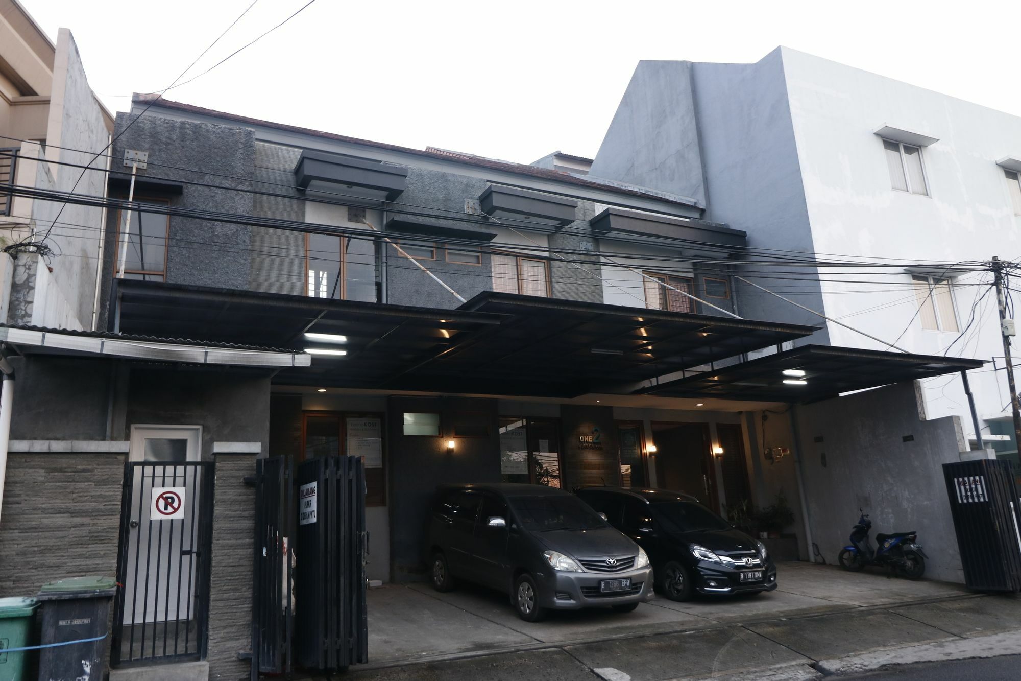 Reddoorz Plus Near Rs Harapan Kita Джакарта Екстер'єр фото